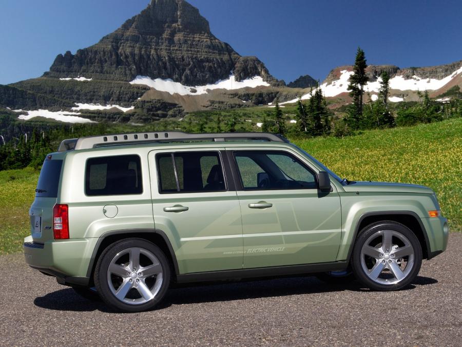  Jeep Patriot EV Concept 2009 года  (фото 12 из 12)